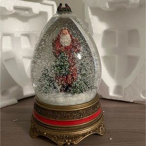Hallmark Musical Santa Globe